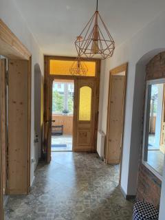 Fridays Apartments - 8