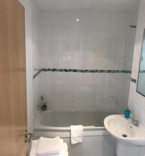 Cranbrook House Apartments - Near Ice Arena - Nottingham - 2
