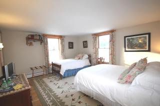 Highland Lake Inn - 7