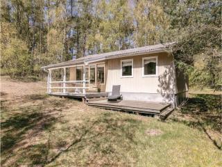 3 Bedroom Beautiful Home In Nexø - Neksø - 1