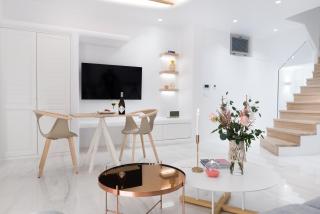 Emfasis Luxury Villa - Fira - 1