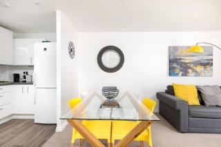 Hertford Serviced Apartments by Payman Club - Hertford - 3