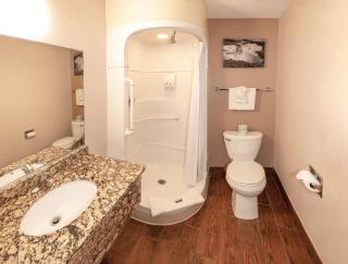 Budgetel Inn & Suites - 7