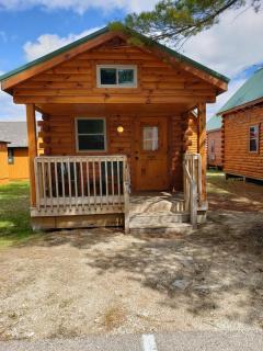 Cabins of Mackinac & Lodge - Mackinaw City - 5