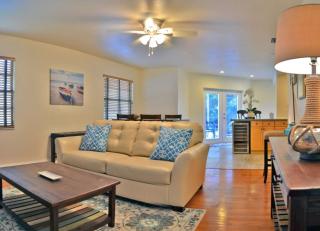 Bradenton Lakefront Home 1903 - 7