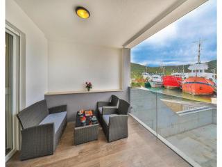 Gorgeous Apartment In Vinisce With Wifi - Vinišće - 4