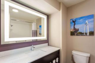 La Quinta by Wyndham Wichita Airport - 6