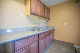 The Crossroads Hotel and Suites Irving - 2