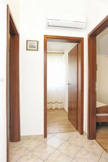 Apartments by the sea Marina, Trogir - 9037 - 1
