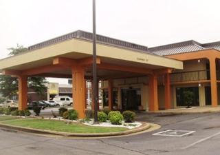 Econo Lodge Inn and Suites - Jackson - Jackson - 8