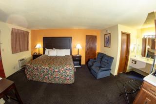 Americas Best Value Inn Chanute - 1