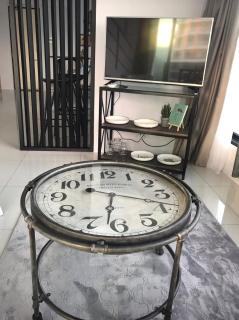 SUNRISE Gurney Seaview Luxury Duplex - George Town - 2