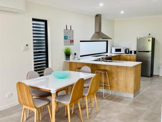 AIRLIE BEACH Delight. Hop, skip jump to everything - Cannonvale - 8