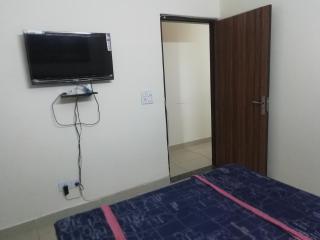 The Raveesh E24 - 2BHK Serviced Apartment - 2