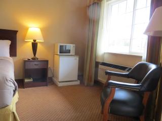 Days Inn by Wyndham Federal Way - 1