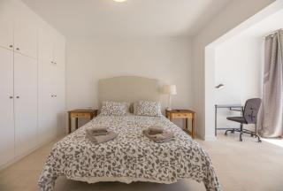 ampio luminoso 3 camere 3 bagni giardino quiete Wi-Fi - 1