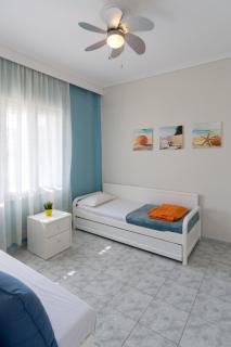 Chalkidiki Beachfront Apartment - Nea Iraklia - 3