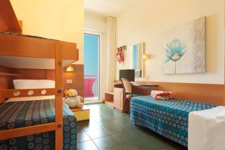 Hotel Atlantic Vista Mare - Pesaro - 1