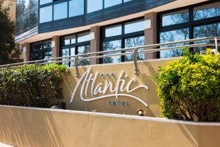 Hotel Atlantic Vista Mare - Pesaro - 7