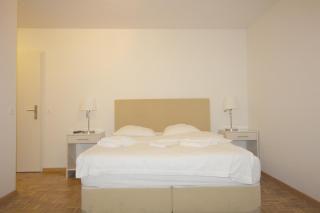 Swiss Star District 11 - Self Check-In - Zurich - 8
