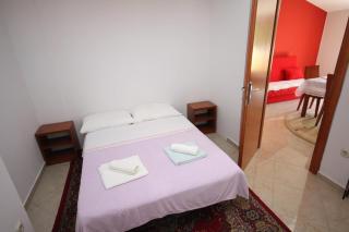 Apartments with parking space Murter - 5100 - 1