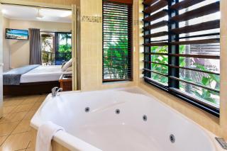 Anchorage - Hamilton Island - 7
