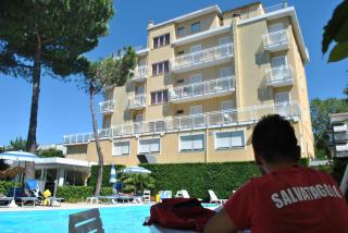 Hotel Bahama - Rímini - 0