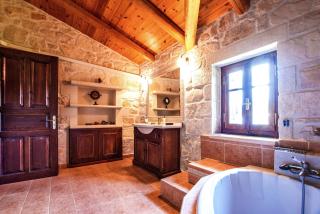 The Vivian - Luxury Stone Villa - Koiliomenos - 1