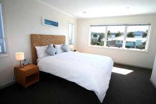 Crow's Nest Apartments - 7