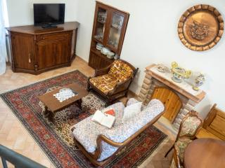 Domus Flora Guest House - 5