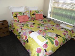 Twin Palms - Waikanae - 1