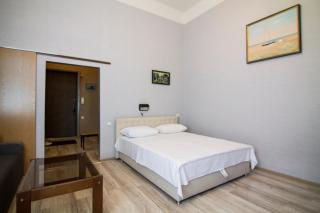 Art Apartment in Maidan - Kiev - 7