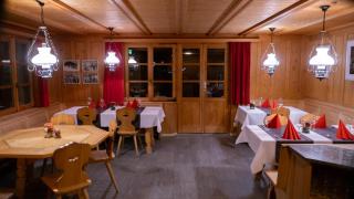 Gasthaus Rathaus - Safien Platz - 8