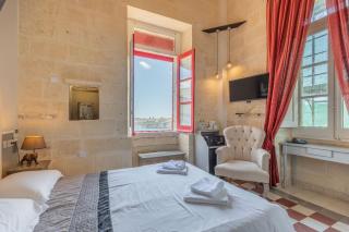 Luciano Al Porto Boutique - La Valletta - 1