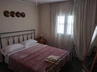 Near Airport And metropolitan Artemis George Cozy Home - Artemida - 4