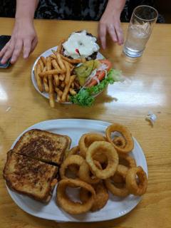 Valley Hotel & 24/7 Open Cafe - 2