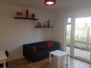 The Lily Pad apartment & Wrens Nest studio - 1