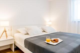 Lion's Beach Apartment - 4