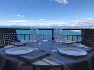BLUE BAY - 7