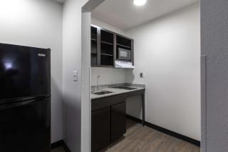 Studio 6-Greenville, SC - I-85 Near Downtown - Greenville - 3