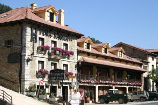 Hosteria Peña Sagra - Ojedo - 0