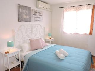 Large Townhouse for a Relaxing Getaway - Mareny Blau - 0