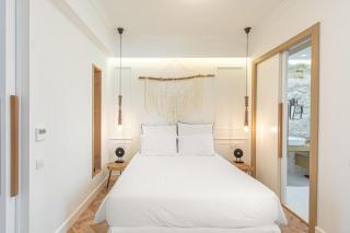 Chandakos 8 Design Apts - 9