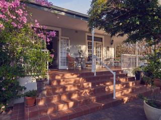 Corner House Residence - 6