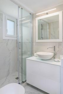 Ianthe Home - Adamas - 4