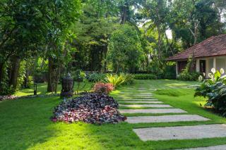 Cheppanam House with Backwater View and Pvt Lawn by StayVista - Ernakulam - 3