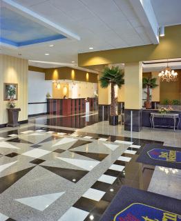 Best Western Plus Hotel & Conference Center - 8