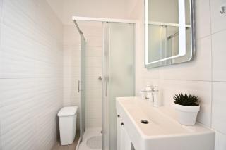 Bright and spacious apartment with grill *** - Pula - 9