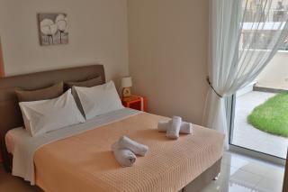 ARIA Luxury Apartments - 3