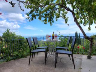 Guesthouse Agia Triada - Koroni - 9